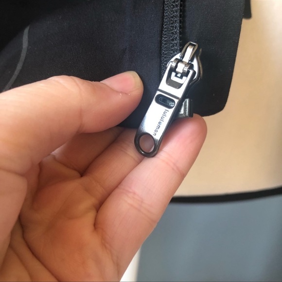 Lululemon running jacket - Picture 3 of 4